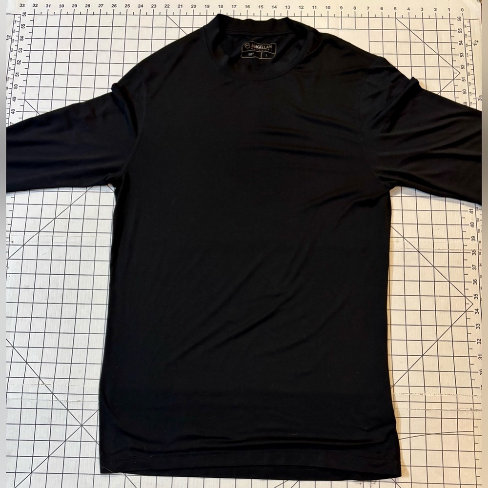 Magellan Outdoors Size Large Black Long Sleeve Tee Crew Neck